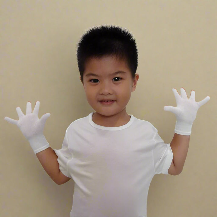 Zinc-infused Gloves for Kids - Eczema Oasis